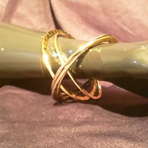 Gold metal connected bracelets